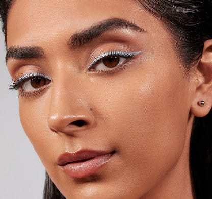 Lightform Extended Hydration Foundation